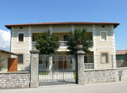 ANTIQUARIUM DI TESIS